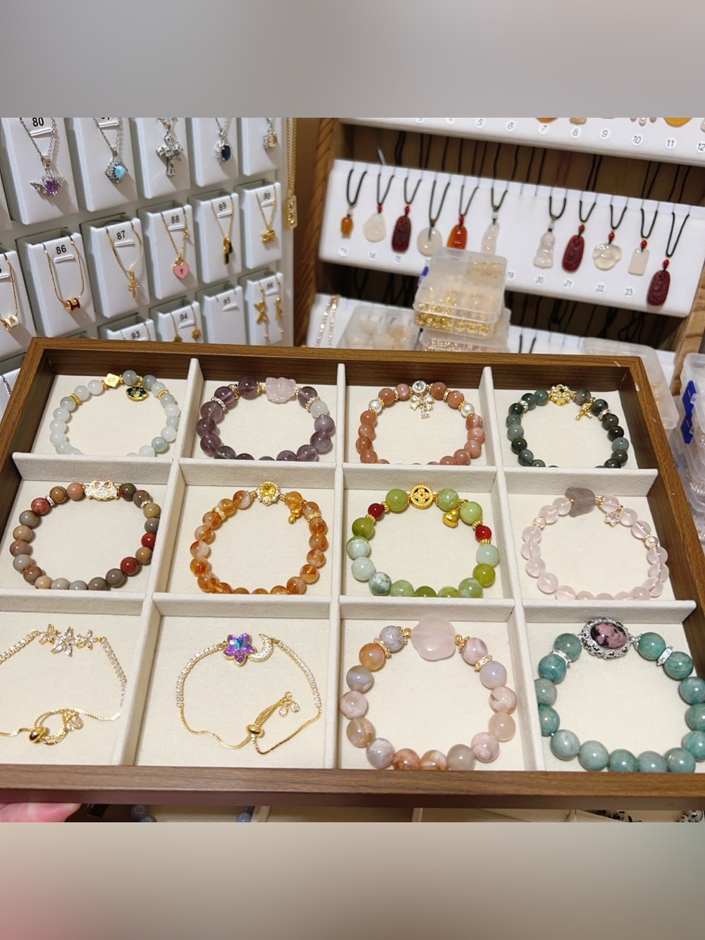 （05-261️⃣）Handmade bracelets for live show